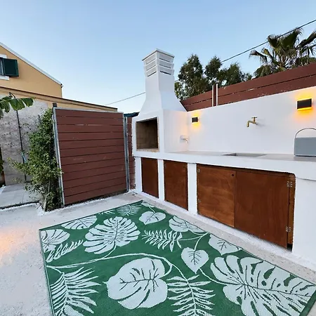 Burnelia Ferienhaus Lefkímmi